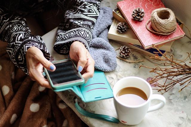 The Best Social Activities for Staying Connected with Loved Ones