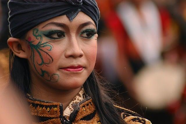 Plan Your Journey: Tips for Navigating Cultural Celebrations with Ease