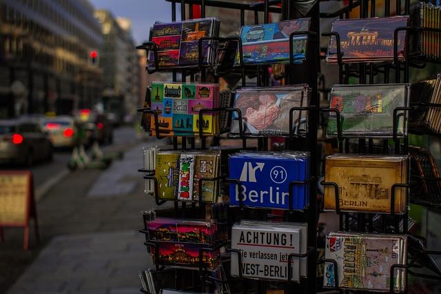 Savvy Souvenirs and Experiences: Making Memories Without Breaking the Bank