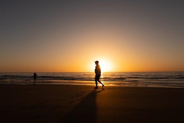 Gentle Morning Stretches ‍to Awaken​ Your⁣ Body